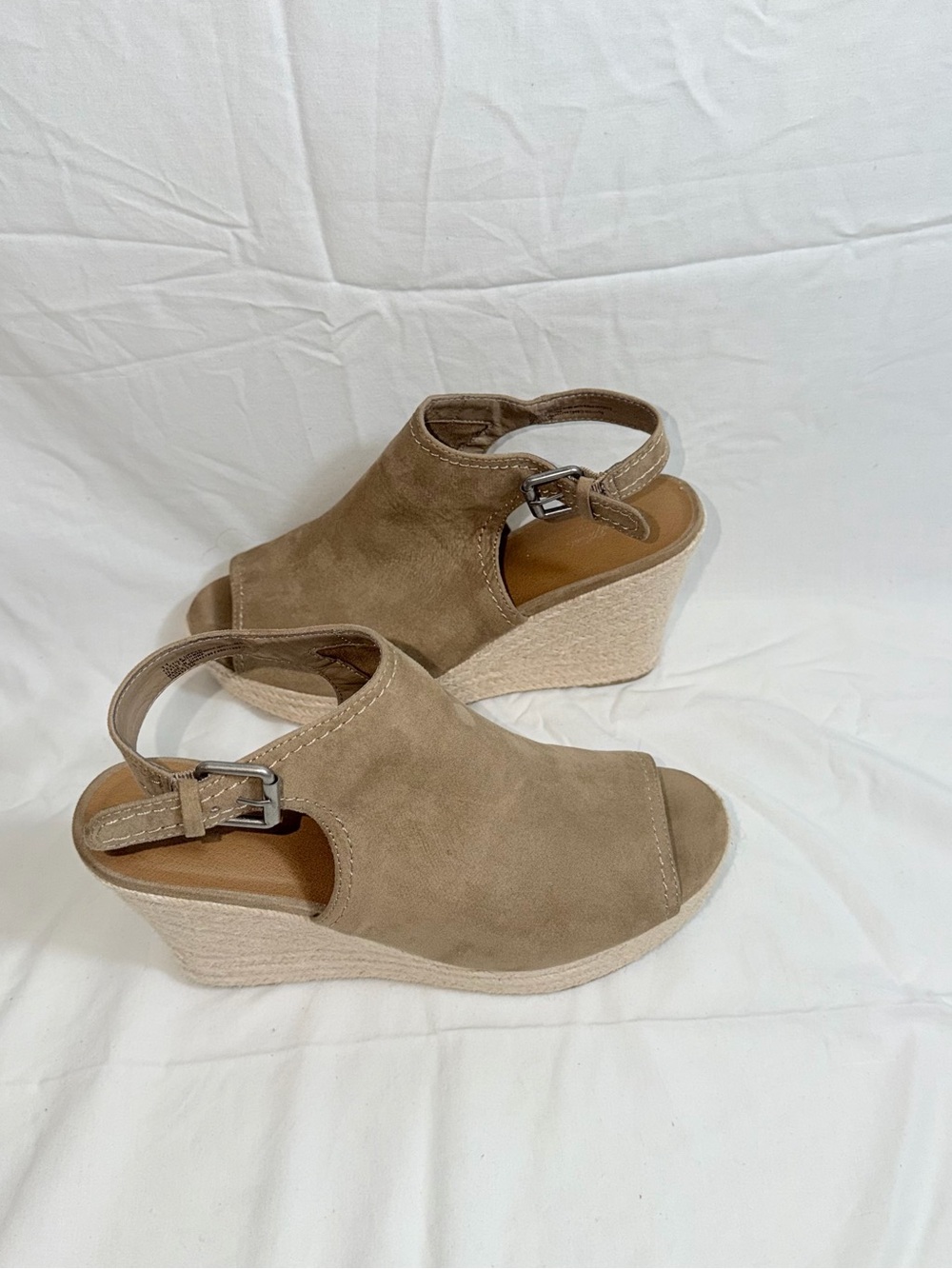 Universal Thread Beige Suede Espadrille Platform Wedge Sandals Peep Toe Size 11 - Picture 3 of 13